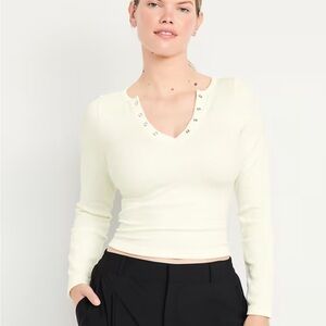 Old Navy Seamless Cropped Henley Top